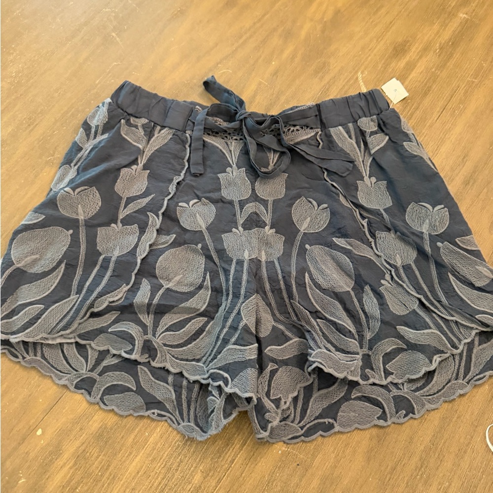 Johnny Was Embroidered Tulip Tie-Waist Women's Shorts - Navy